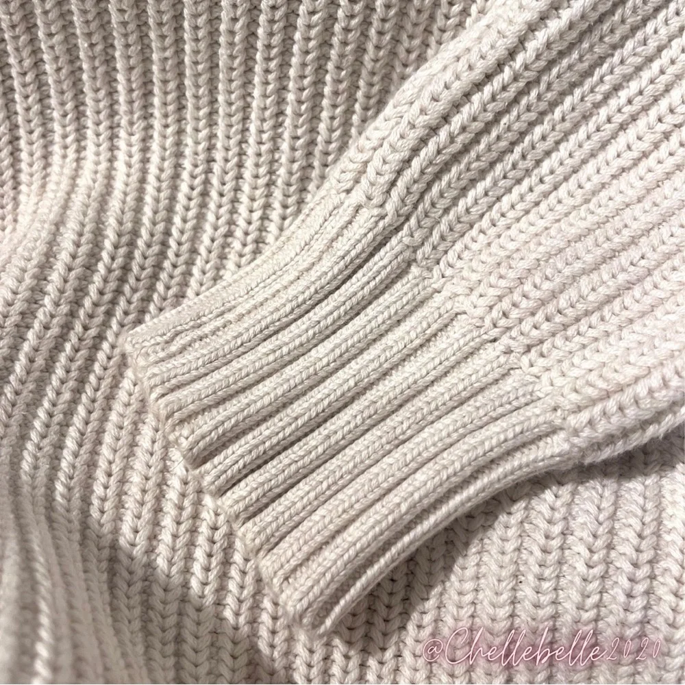 ✨🤍 H&M Off-White Pullover Sweater 🤍✨ - Picture 7 of 7